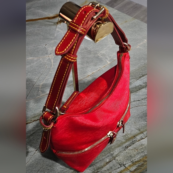 Dooney & Bourke Red Leather Shoulder Bag - Picture 9 of 13
